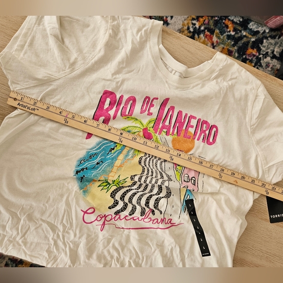 Torrid Graphic Tee Size 1 - Picture 6 of 6